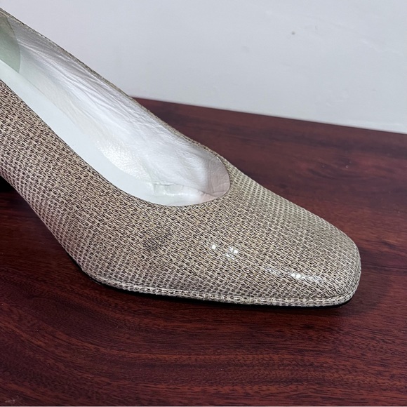 Stuart Weizmann Razmary pumps size 7 - Picture 15 of 16